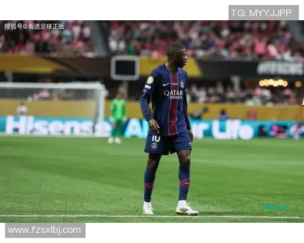 最失意的足球明星究竟是谁他背后的悲情故事引人深思 最失意的足球明星究竟是谁他背后的悲情故事引人深思